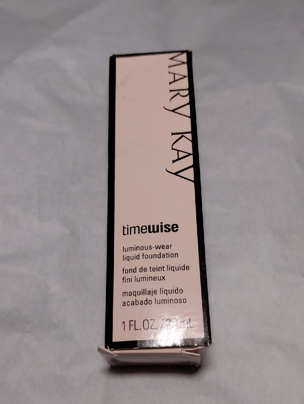 Mary Kay Timewise Luminous-Wear Liquid Foundation - Beige 6